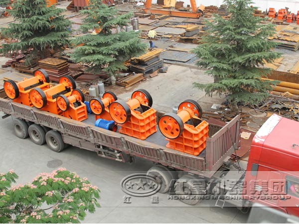 粗料破碎機發貨現場