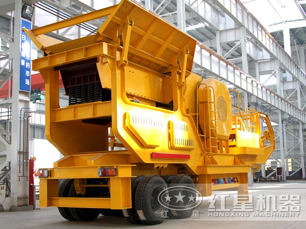 輪胎式移動煤炭破碎機設備實拍