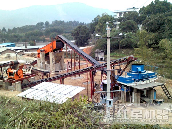鵝卵石制砂機生產現場