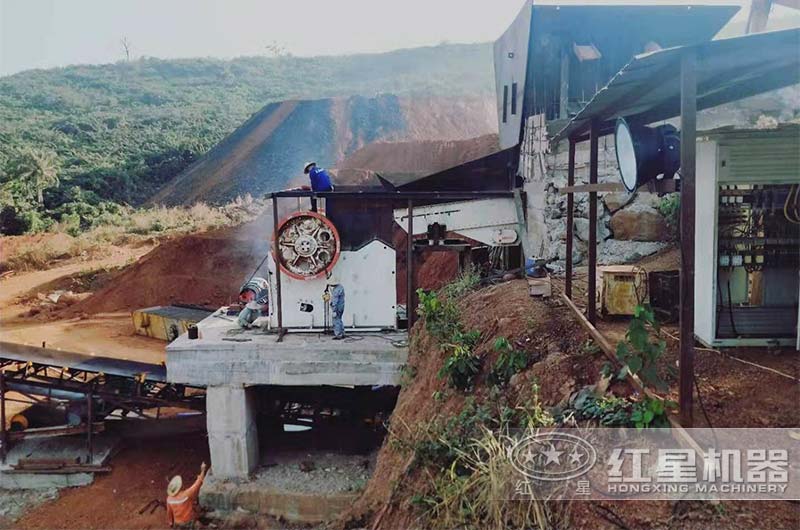 PE900/1200鄂式破石機現場