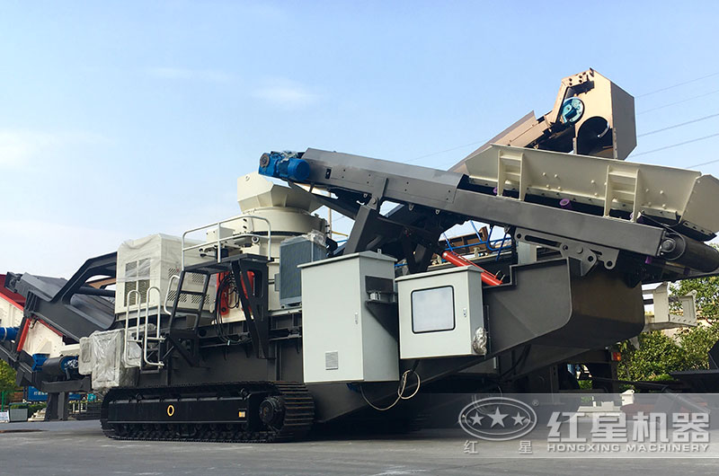 大理石移動(dòng)破碎機(jī)實(shí)拍圖