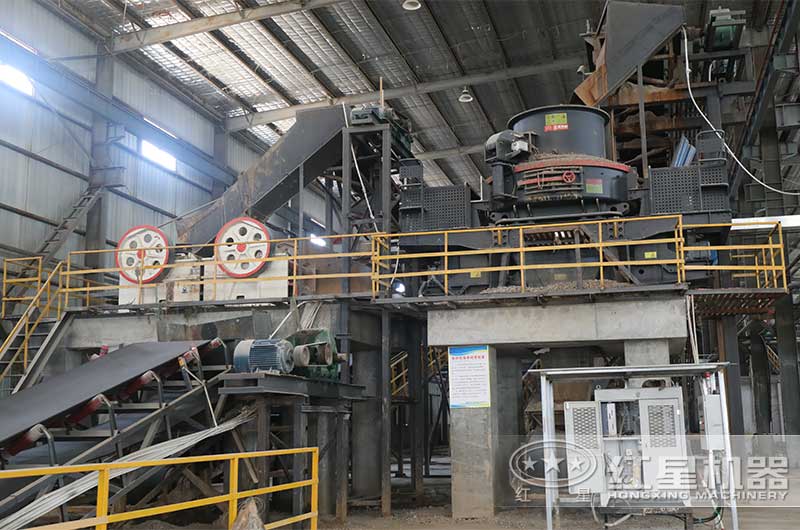 小型機制砂加工現場