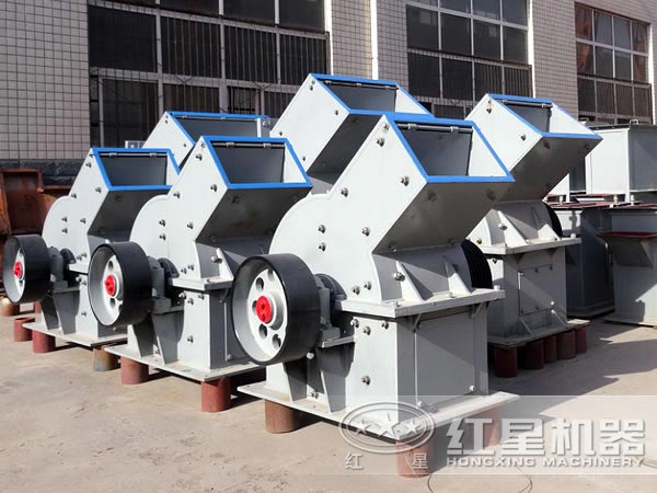 錘式破碎機設(shè)備展示