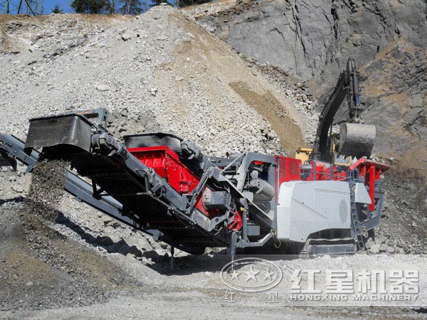 履帶式移動破碎站作業現場