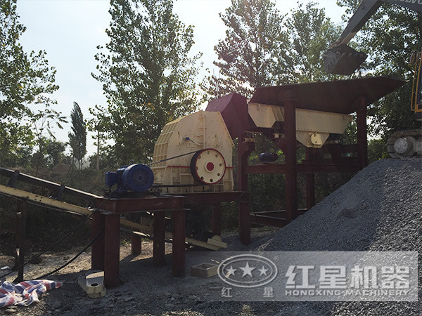 山東青島青石破碎現(xiàn)場(chǎng)圖