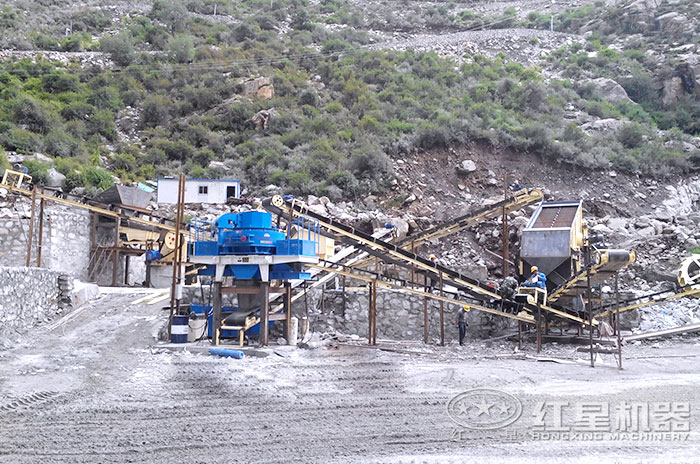 河卵石制砂機生產現場