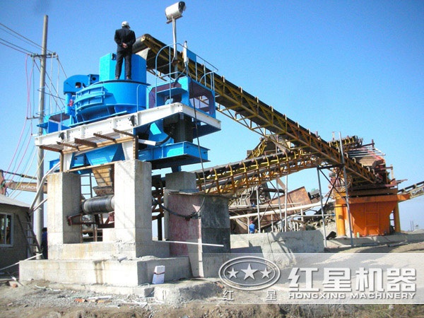 青石制砂機現場檢修維護