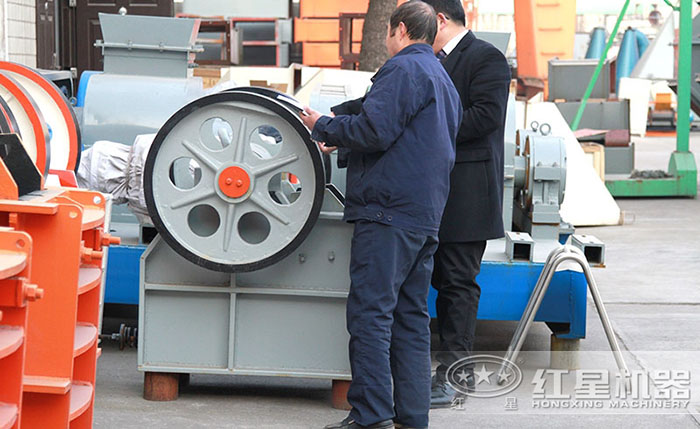 顎式熟料破碎機