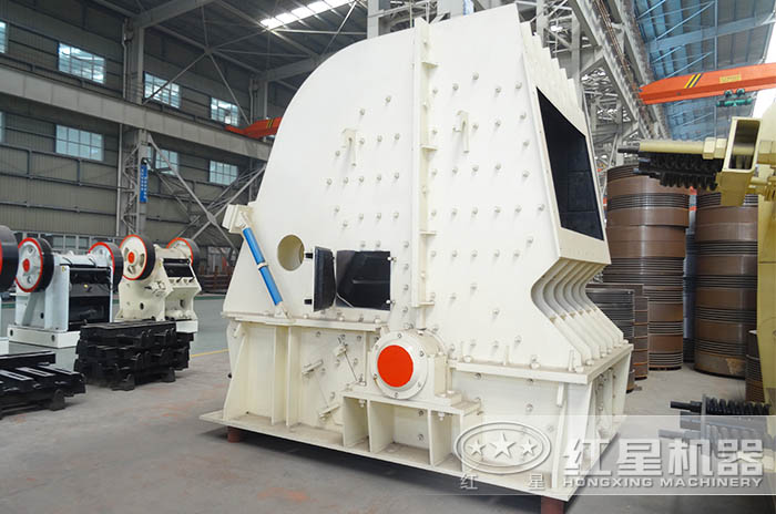 德版節能反擊式制沙機