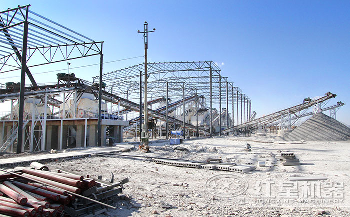 石場破碎機(jī)作業(yè)現(xiàn)場