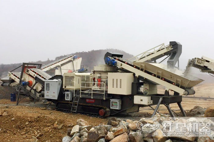 建筑垃圾粉碎篩分站現場作業