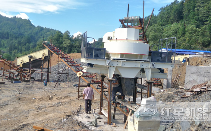 沖擊式破碎機生產現場