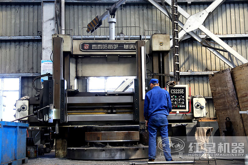 紅星機器專業化制砂機生產車間