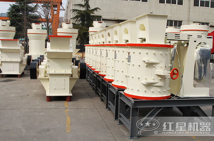 不同類(lèi)型的板錘打沙機(jī)設(shè)備展示