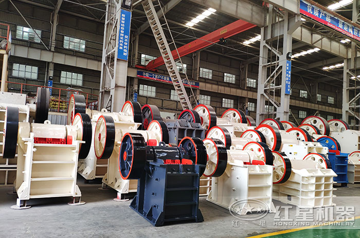 常用的小型石子破碎機生產車間