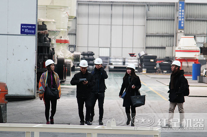 客戶到紅星機器廠區考察設備