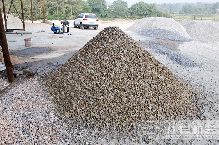 石子加工企業現場一角