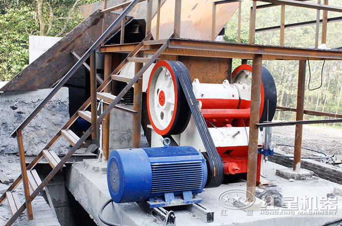 蕪湖客戶的石頭破碎機加工現場