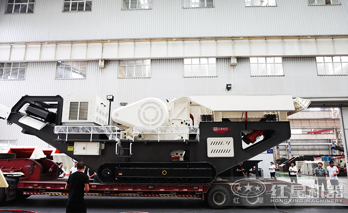 紅星機器建筑垃圾處理設備現場發貨