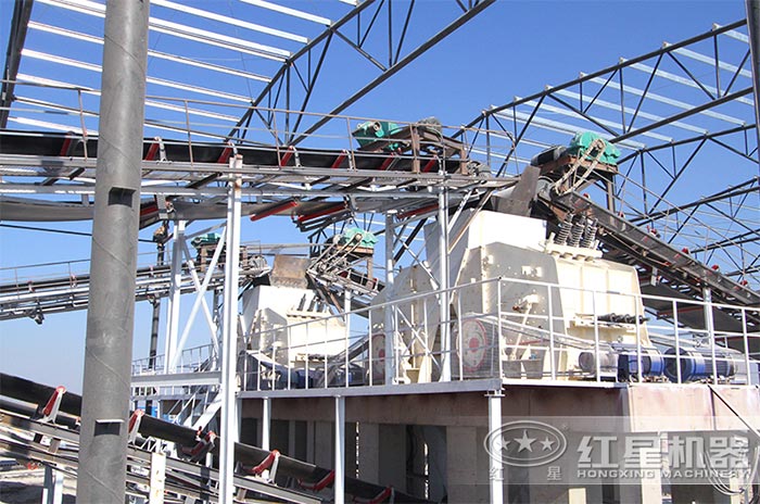 紅星河北用戶大型石料粉碎機作業現場