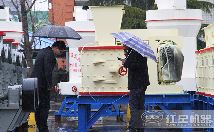 客戶到廠區參觀復合式制砂機