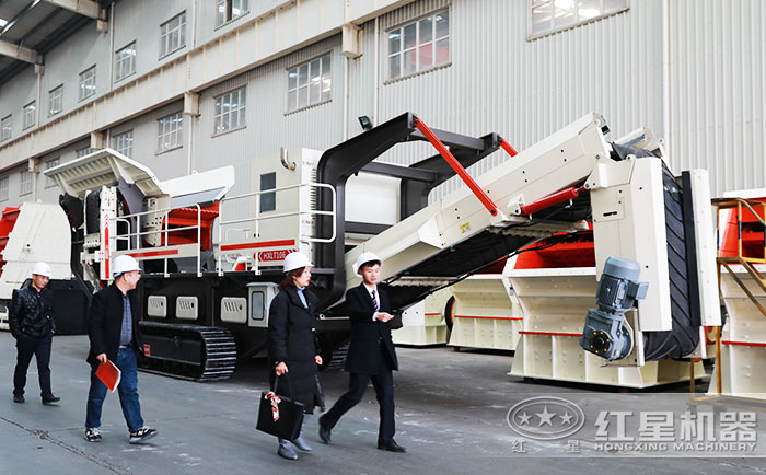 安徽客戶到紅星機器廠區參觀考察設備