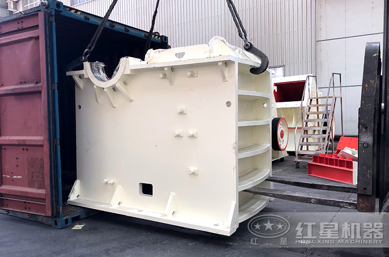 69顎式破碎機發貨