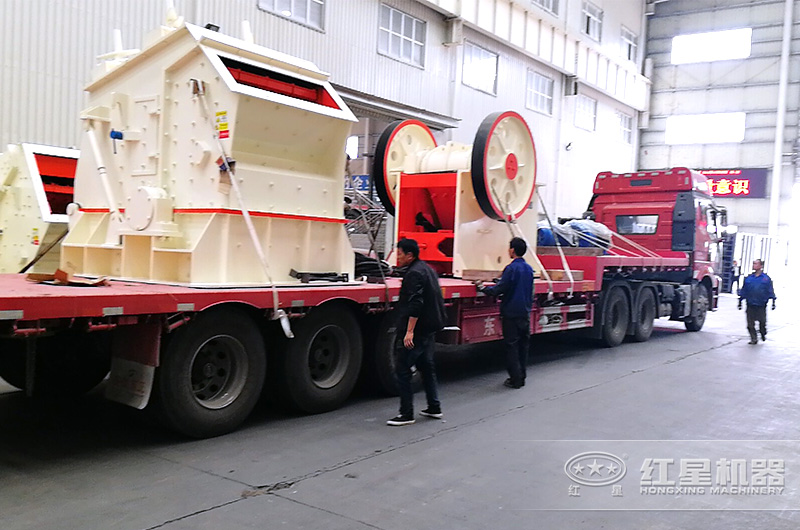 全套破碎設備發貨現場