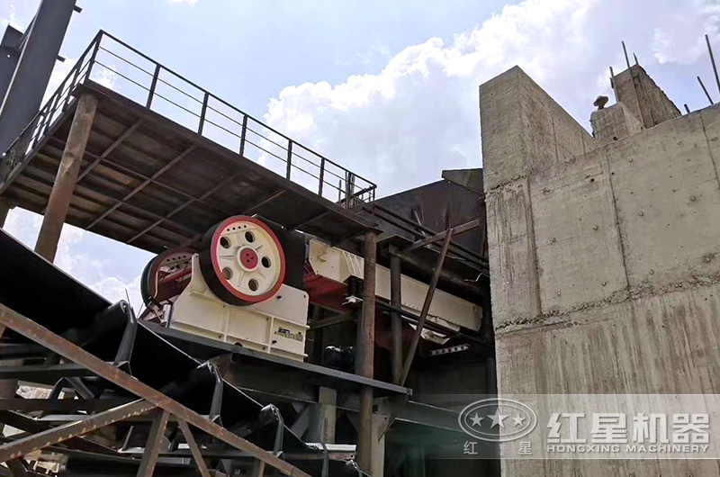 破碎石子生產現場