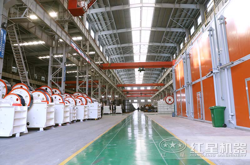 紅星鄂式碎石機生產(chǎn)車間