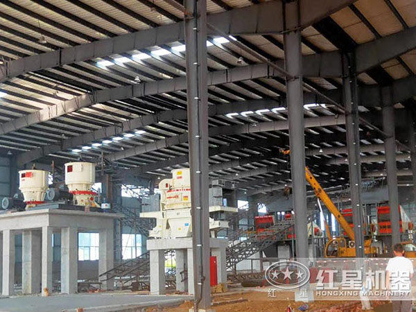 紅星制砂機(jī)制砂生產(chǎn)現(xiàn)場(chǎng)