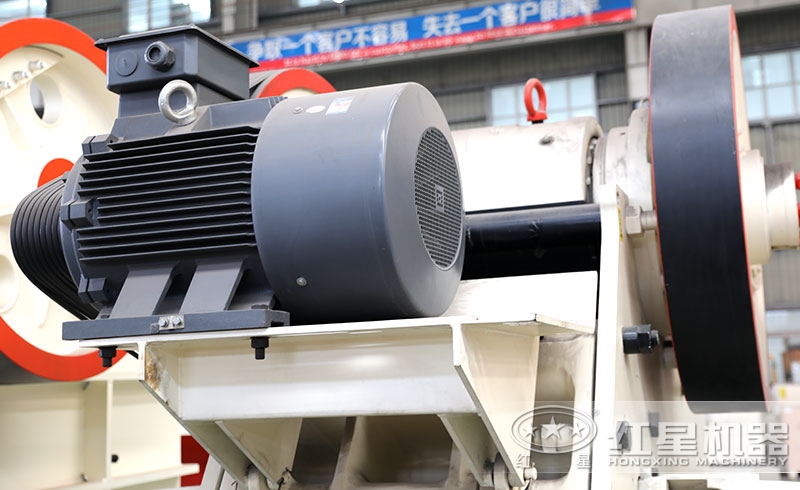 細(xì)顎破碎機(jī)250&times;1200電機(jī)